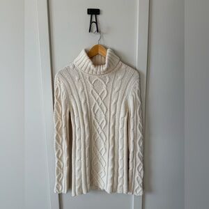 eddie bauer sweater women Size Medium- Long Cable Knit Turtle Neck Cream Cozy